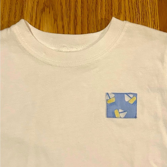 Little Ones White Tee w/ Embroidered Sailboats Graphic - Size 4T - New w/ Tags - Picture 2 of 5